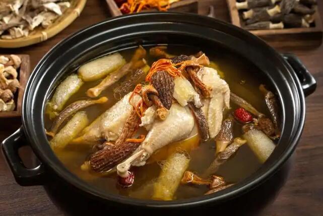 喝红糖大枣姜水可以每天喝一杯吗-每天喝红糖姜枣茶能祛寒祛湿吗-长期喝红枣生姜红糖水功效,中国天天喝红枣姜红糖功效网站
